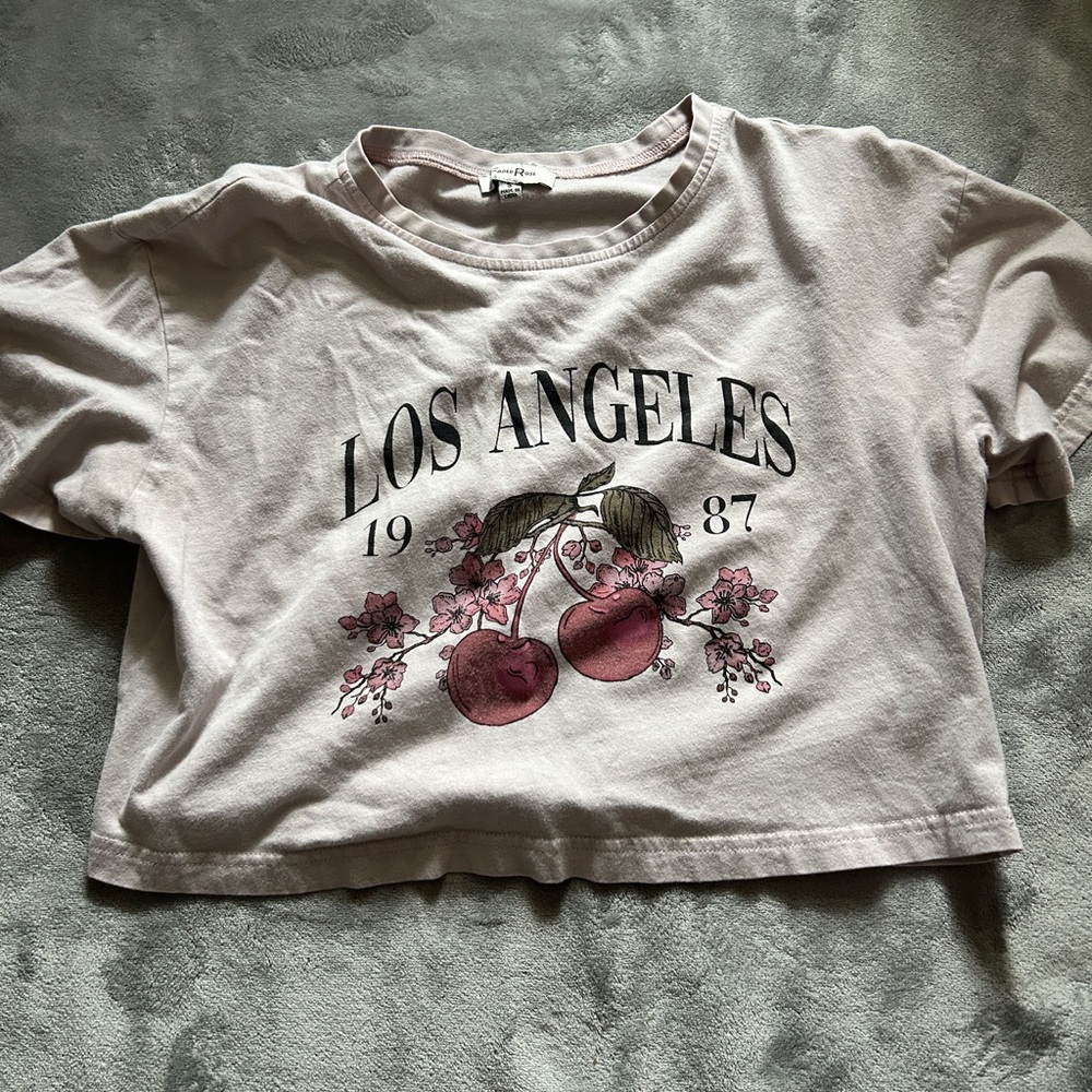 Los Angeles Cherry Graphic Crop Tee - Pale Pink